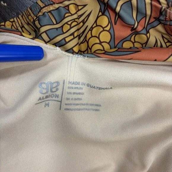 Albion One Piece Swimsuit Womens Medium Brown Orange Floral Tropical Wirefree - Picture 5 of 15